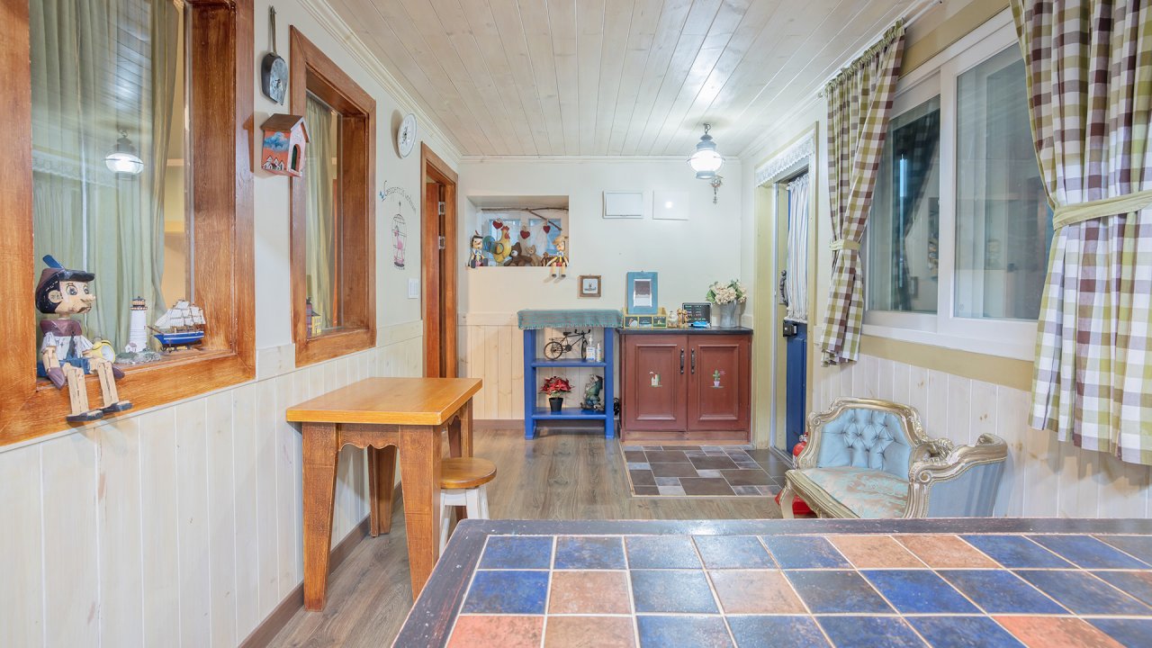 16 slide